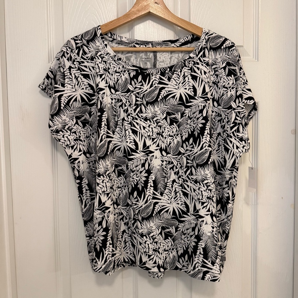 NWT T by Talbots Supersoft Jersey Pleated Back Tee in Silhouetted Flora
